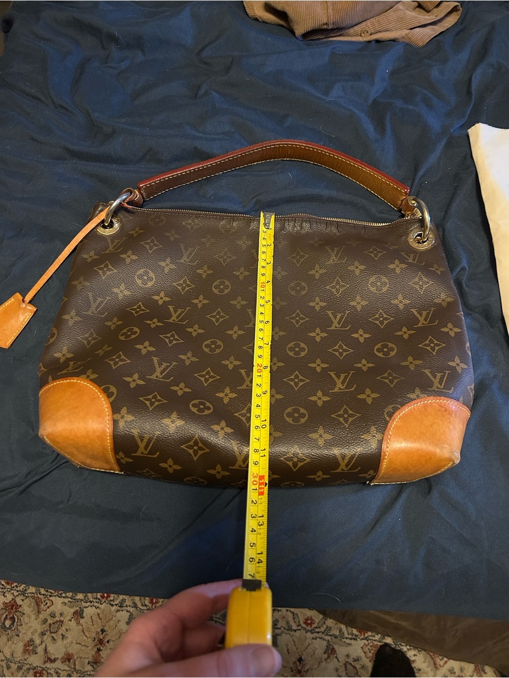 Louis Vuitton Brown Monogram Shoulder Bag - Picture 14 of 15